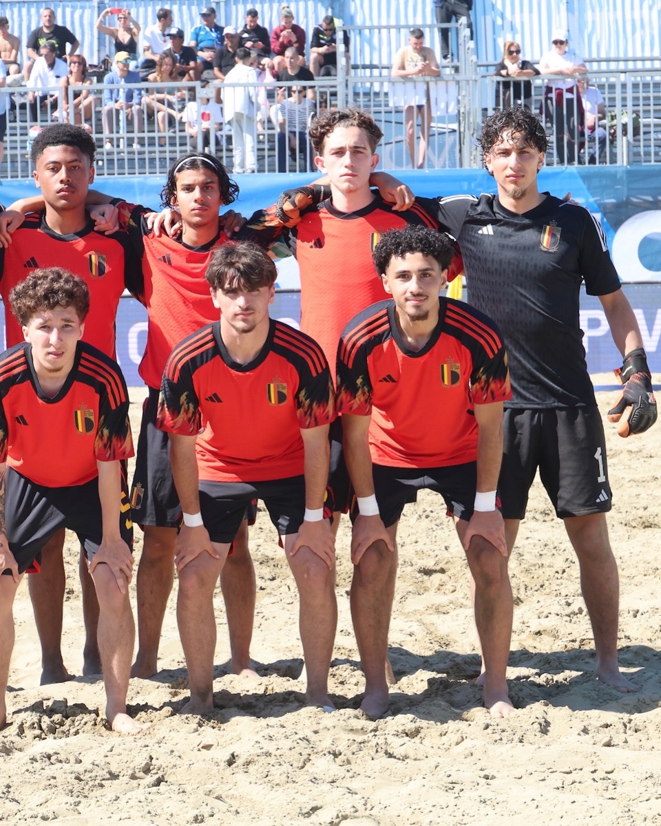 Yasser Azam Hassani en beach soccer avec la Belgique